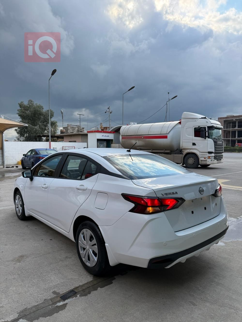 نیسان ڤێرسا